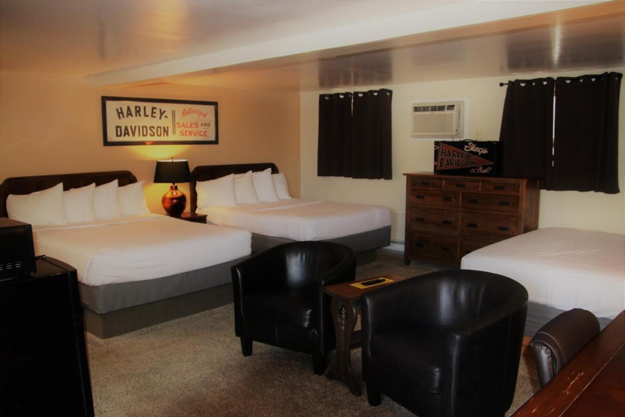 Townhouse Motel Lusk Eksteriør billede