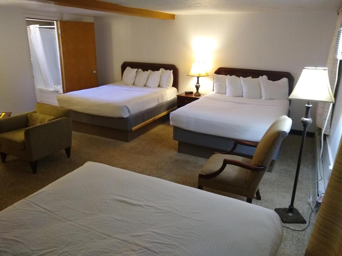 Townhouse Motel Lusk Eksteriør billede